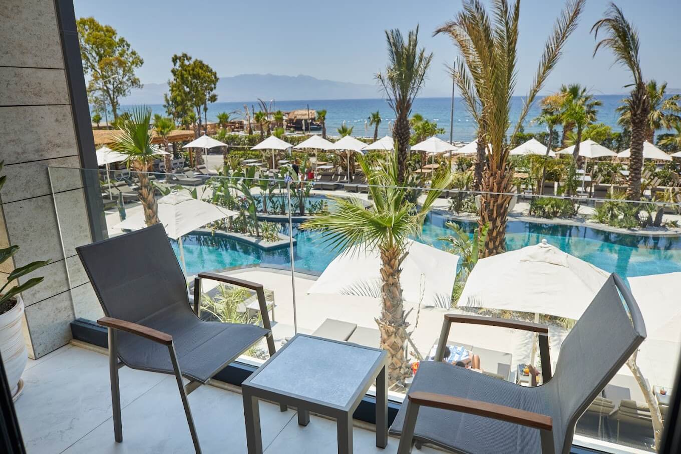 Rammos Hotel logo